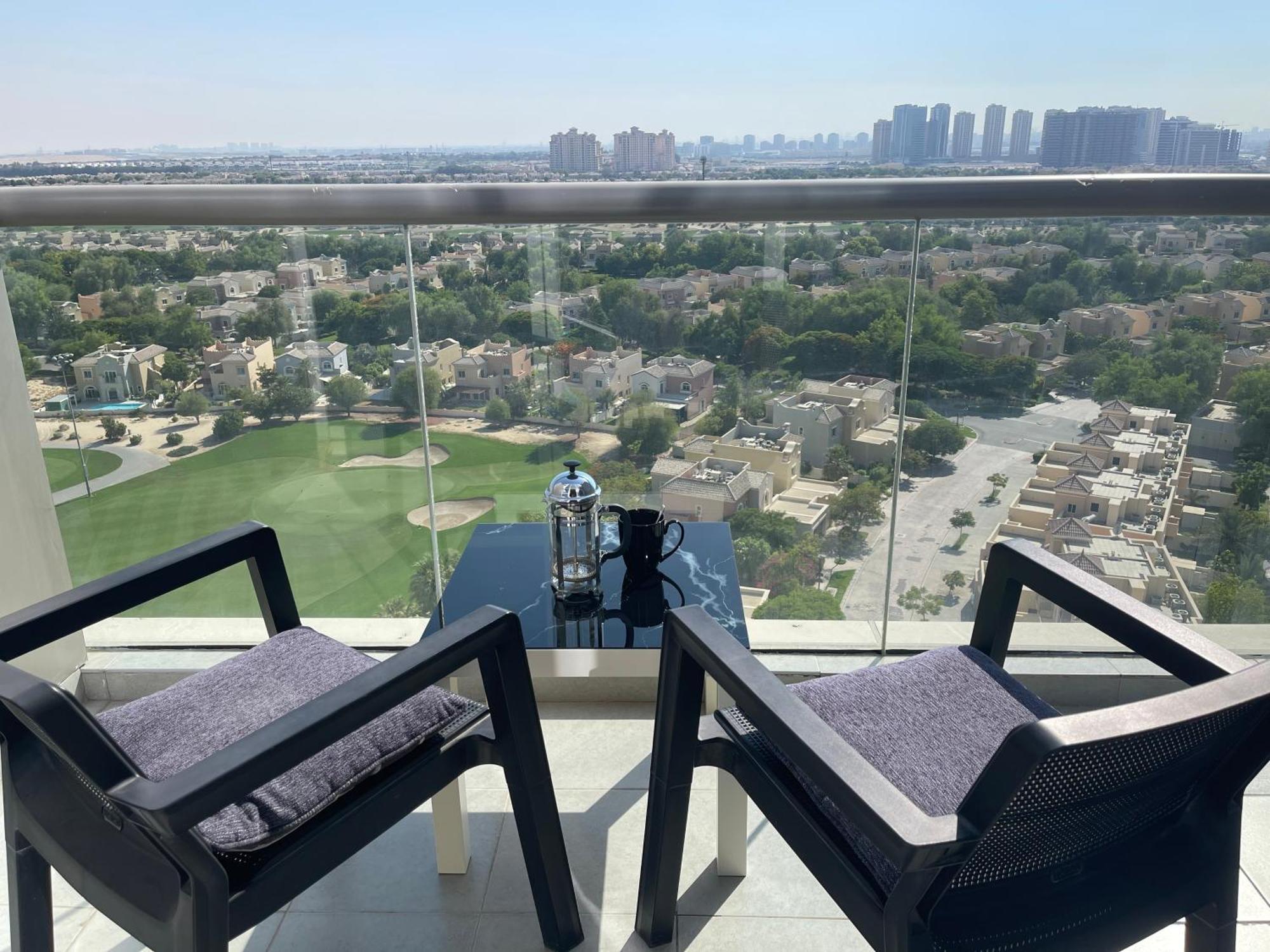 Great View, Dubai Sportcity, Parking Included, Nice Apartments 外观 照片
