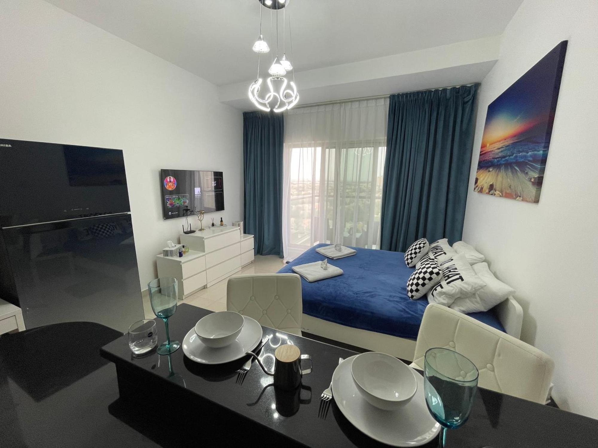 Great View, Dubai Sportcity, Parking Included, Nice Apartments 客房 照片